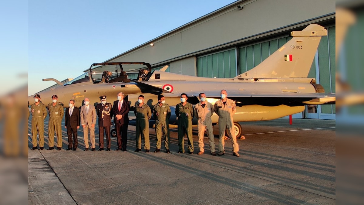 First Batch of Rafale Jets Lands in UAE Hours after Taking off from France, to Reach India on July 29