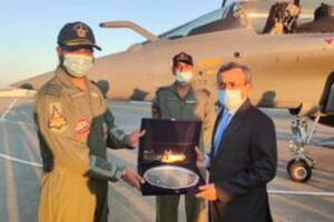 Rafale Fighter Jets Take Off From France Airbase To India