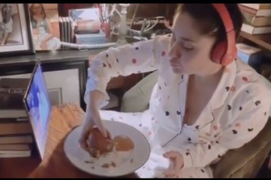 Kareena Kapoor Binge-watching Friends in Her PJs is Absolutely Relatable