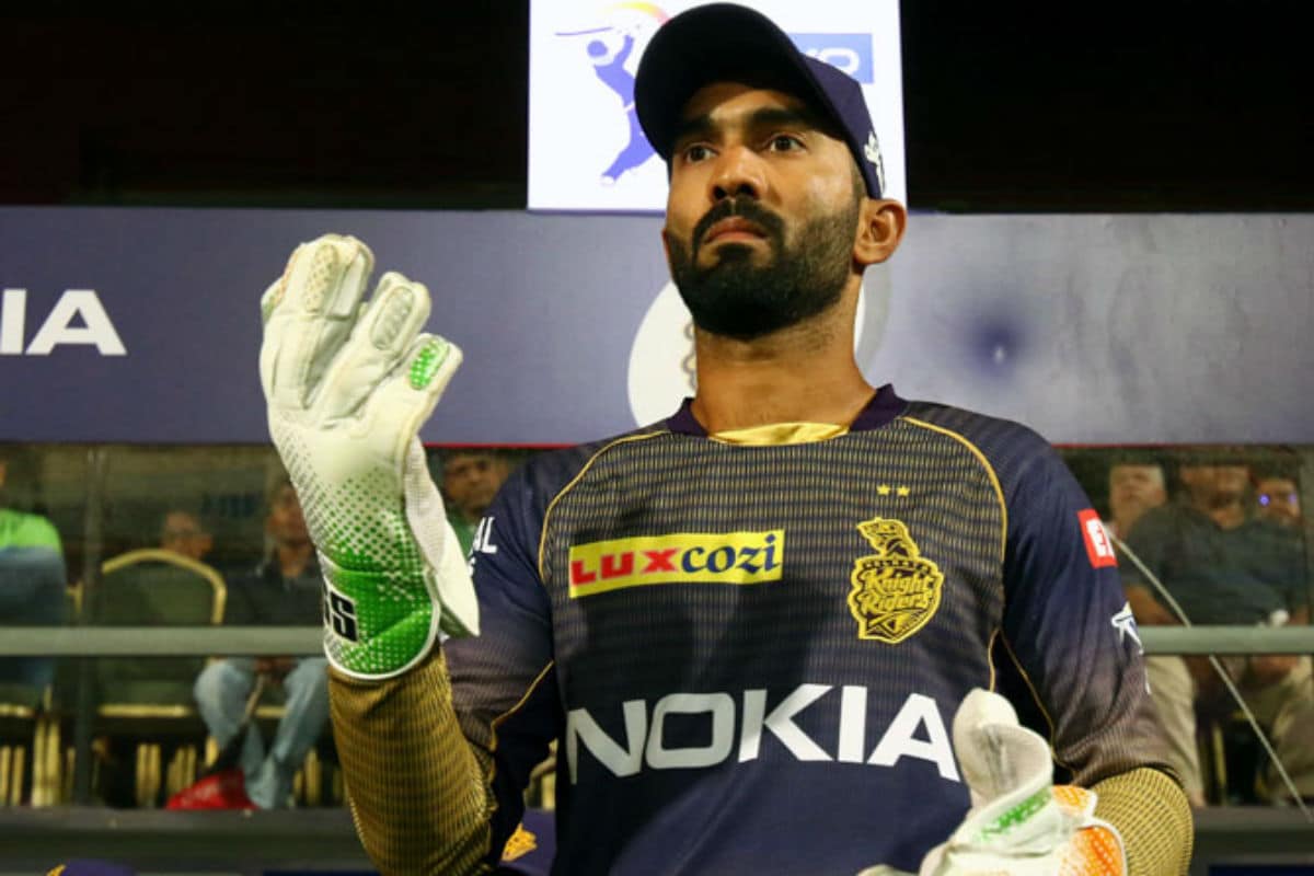 IPL 2020 Dinesh Karthik Steps Down as KKR Captain to Focus on Batting