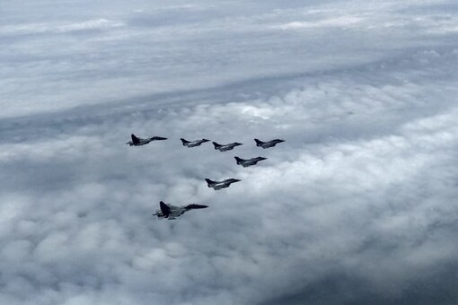 5 Rafale fighter jets as seen in Indian airspace. 