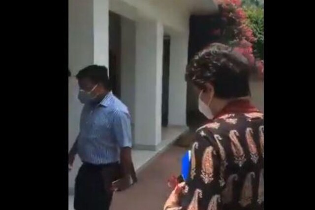CPWD officers inspect the bungalow before Priyanka Gandhi vacated it.
