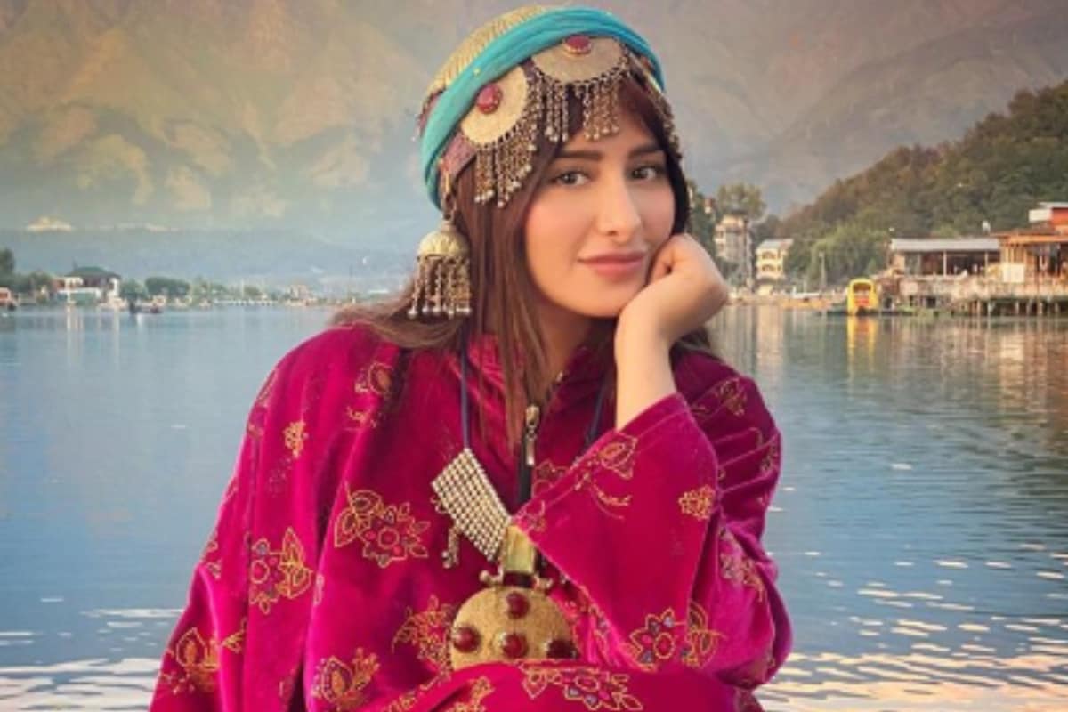 Bigg Boss 13's Mahira Sharma Shares Pictures from Kashmir