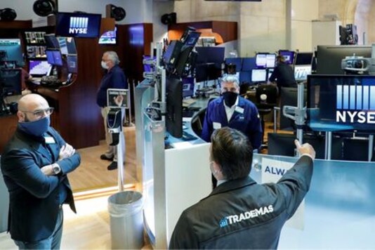 Wall Street stumbles as stimulus talks loom; 3M, McDonald's disappoint