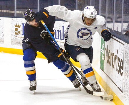 Pending free agents confront injury risk in NHL playoffs