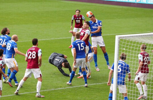 No Golden Glove for Burnley's Pope as Brighton wins 2-1