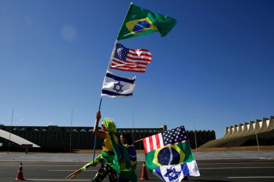 Two more Cabinet ministers hit with COVID-19 in Brazil