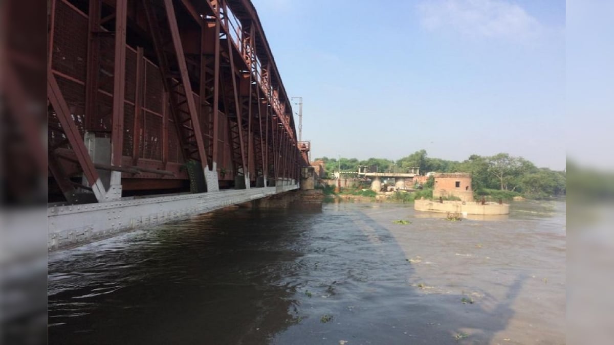 Yamuna Water Level Inches Close to Danger Mark, Delhi Govt Says Ready to Deal With Flood-like Situation