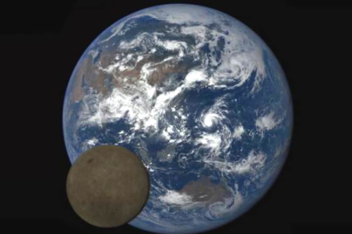 sky and telescope moon globe