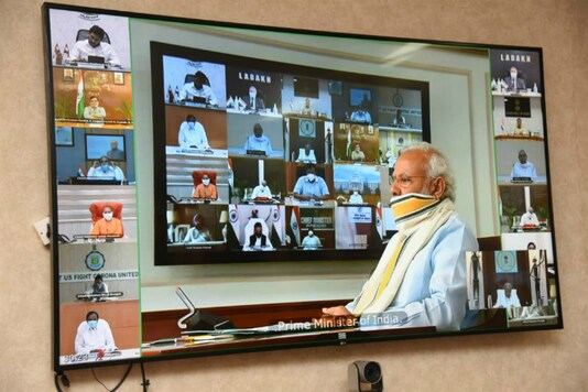 PM Modi speaks to chief ministers (File photo)
