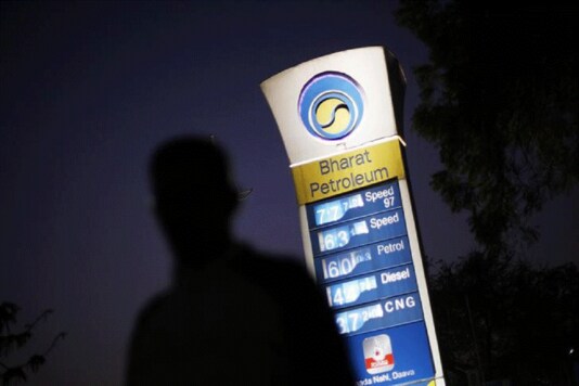File photo of a a Bharat Petroleum oil pump station in New Delhi. (Photo: Reuters)