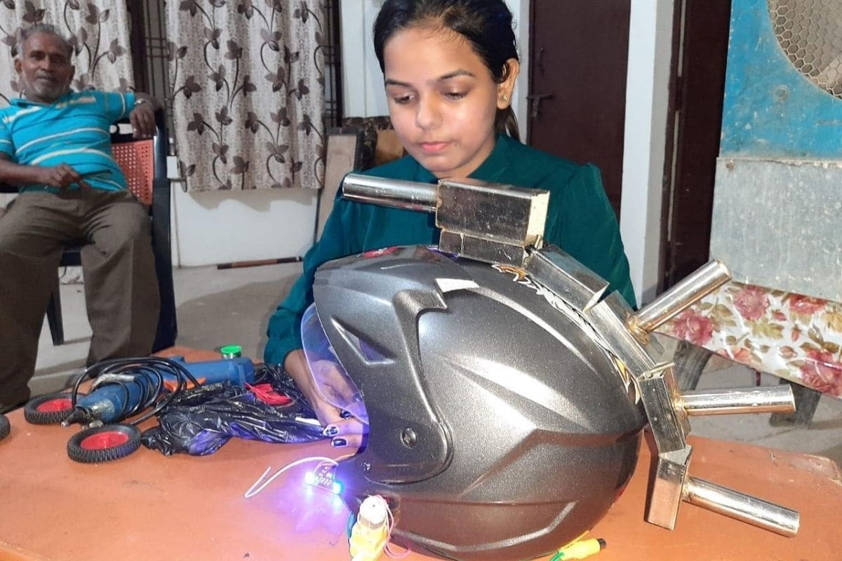 Varanasi Student Develops 'Robo Helmet' to Help Soldiers in War ...