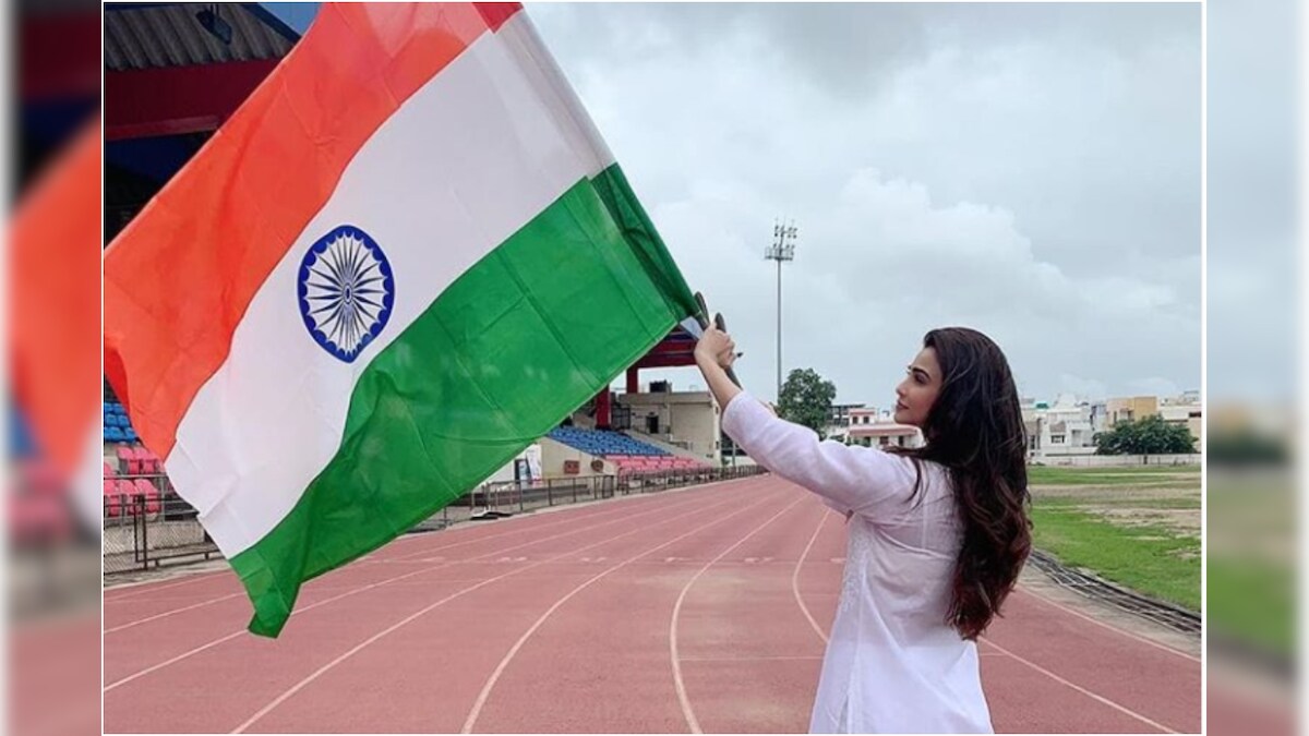 Bollywood Celebs Share Tricolour Posts to Wish Happy Independence Day