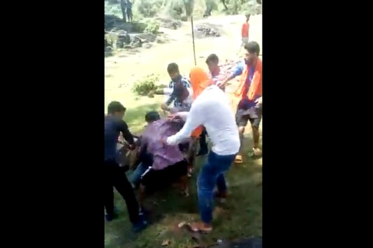 Screenshot of Mohammad Asghar being beaten up a mob. 