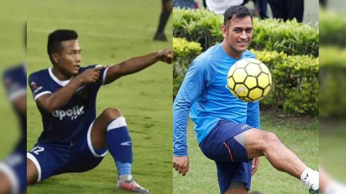 As MS Dhoni Retires, Chennaiyin FC's Jeje Lalpekhlua Says Indian Cricket Legend is Good at Football Too