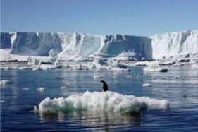 Earth's Ice Sheets Track the Worst-case Climate Scenarios for Sea-level Rise in Future