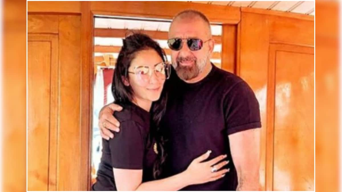 Sanjay Dutt Undergoing Preliminary Treatment in Mumbai Hospital: Wife Maanayata