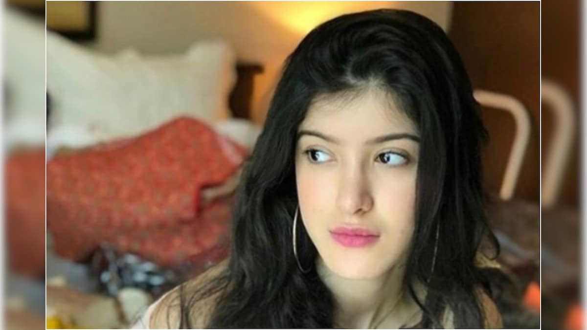 Shanaya Kapoor's Bollywood Debut Delayed Due to Coronavirus Pandemic