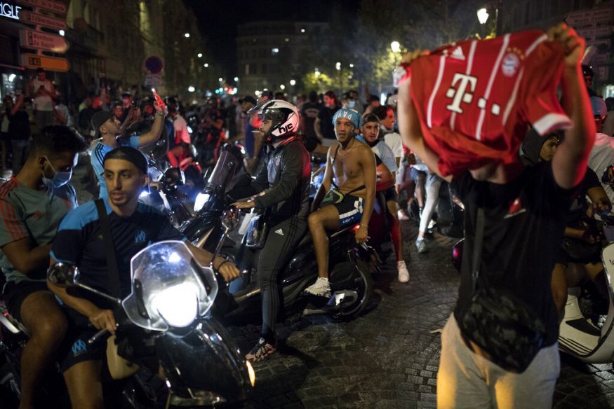 Champions League Bayern Munich Fans Celebrate Their Team S Win In Style See Pics Photogallery