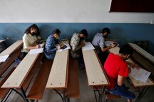 ‘What if a Single Life is Lost?’ NEET, JEE Aspirants Battle Covid Stress as Local Lockdowns Add to Worry