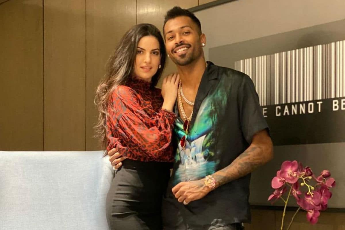 hardik-pandya-shares-lovely-picture-with-wife-natasa-stankovic