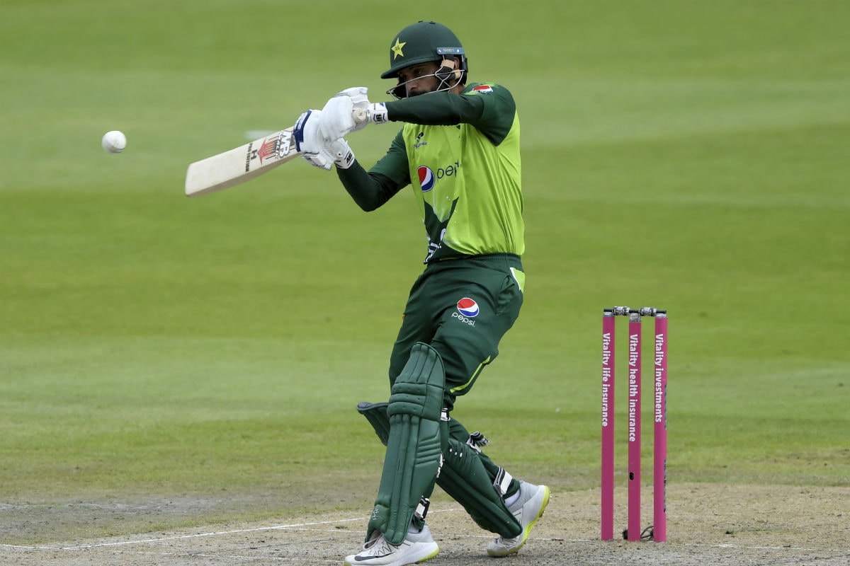 Pakistan, Zimbabwe Squads Get All Clear After COVID-19 Tests