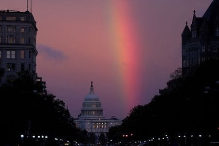 White House, U.S. Congress Democrats to continue effort on coronavirus aid