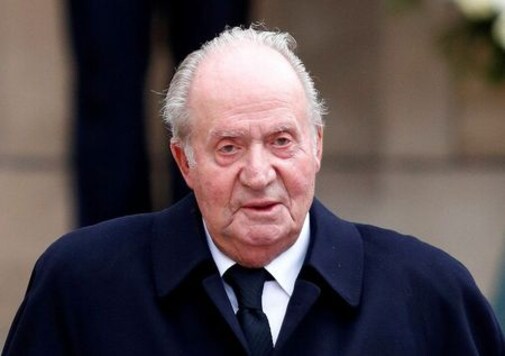Protesters call for end to Spanish monarchy after former king's exit