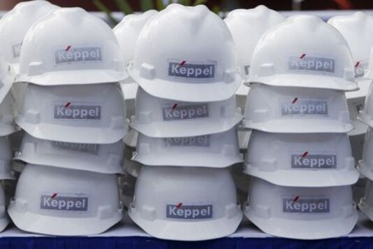 Keppel shares tumble as Temasek scraps $3 billion bid after conglomerate's loss