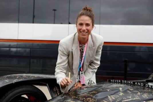 Konta in good spirits day after health scare at Top Seed Open