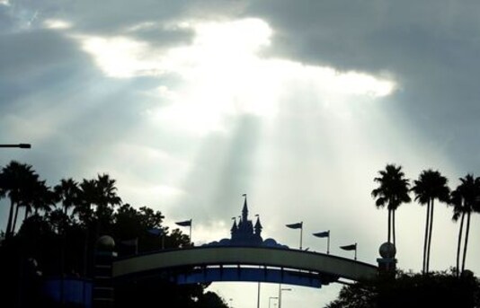 Walt Disney World actors to return to work after company offers COVID-19 tests