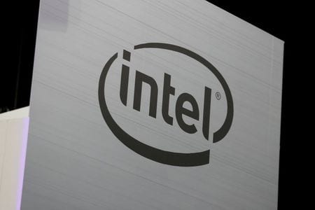 Intel says new transistor technology could boost chip performance 20%