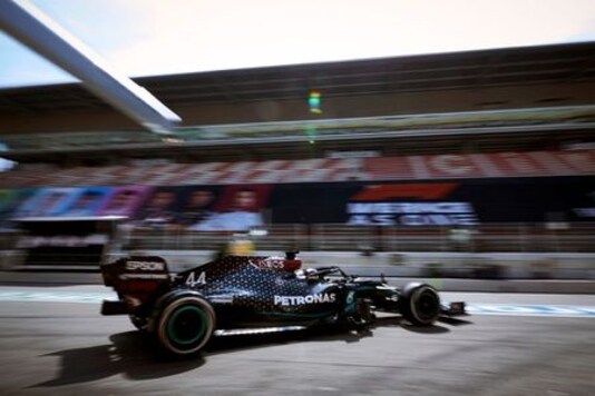 Lewis Hamilton Tops Valtteri Bottas in 2nd Spanish GP Practice on a Sweltering Afternoon