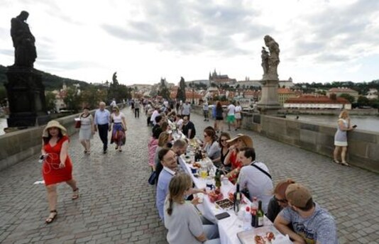Czechs must wear face masks again in many places from Sept 1, expect tough autumn Czechs must wear face masks again in many places from Sept 1, expect tough autumn