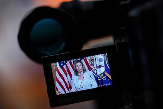 As White House pushes 'skinny' COVID-19 bill, Democrat sees September action
