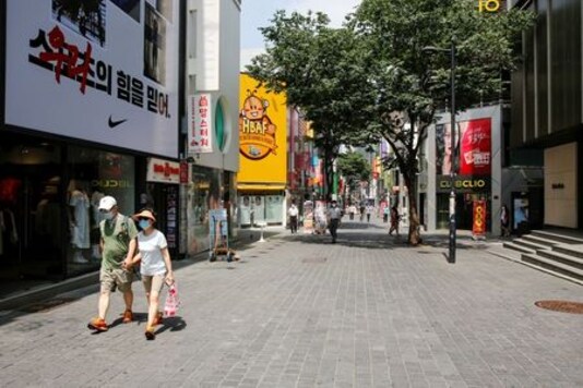 South Korea COVID-19 infections 'in full swing' after protest outbreak