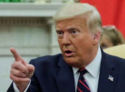 U.S. asks Supreme Court to review decision requiring Trump to unblock critics on Twitter