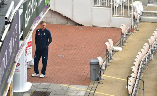 No play before lunch on 3rd day of England-Pakistan test