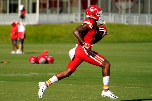 Chiefs' Toub Facing Difficult Task In Special Teams Picks