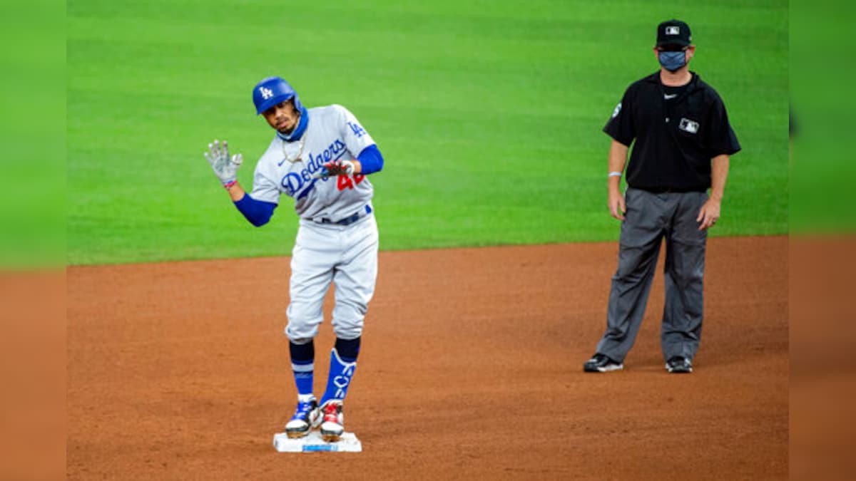 Muncy 4 Rbis For Dodgers In 7 4 Win Over Rangers And Lynn