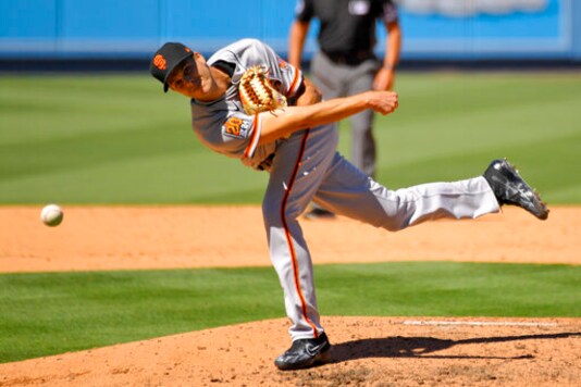 Pollock, Betts launch 3-run homers, Dodgers beat Giants 6-2