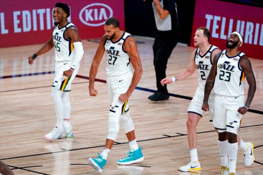 Donovan Mitchell scores 30 points, Jazz rout Nuggets 124-105