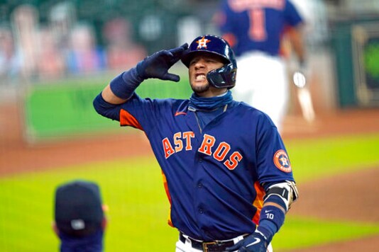 Javier gives up 1 hit in 6 innings, Astros beat Mariners 2-1