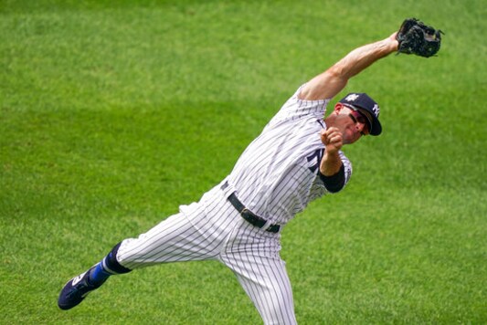 Yankees Beat Mets 2-1 To Stop 7-game Slide