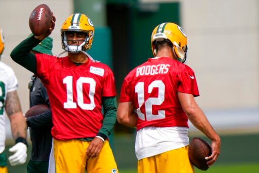 Packers' Love Learning From Rodgers While Adapting To NFL
