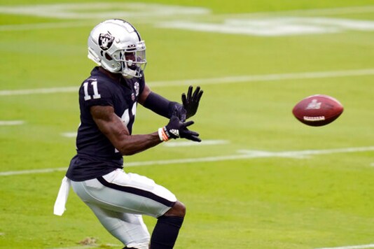 Raiders Hope For Big Year From Carr In Las Vegas Debut
