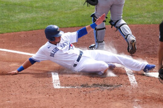 Lowe HR 4 games in row, Rays top Blue Jays 3-2 in resumption
