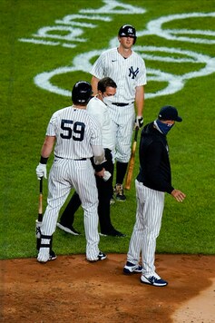 Yankees' LeMahieu on injured list with sprained left thumb