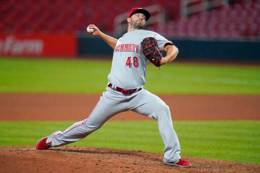 Davidson's Pinch-hit Slam Sends Reds Past Cardinals, 4-2