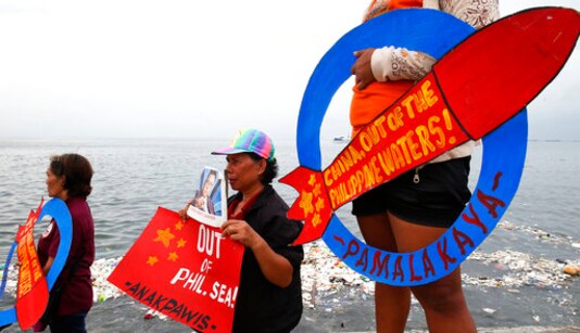 US Moves Against Chinese Officials Over South China Sea